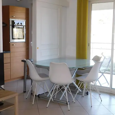 Beautiful 2-bedroom 