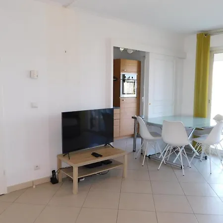 Beautiful 2-bedroom 