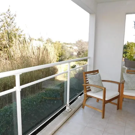 Beautiful 2-bedroom 