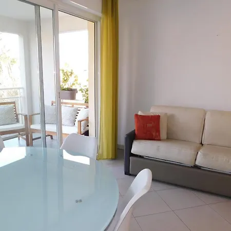 Beautiful 2-bedroom 
